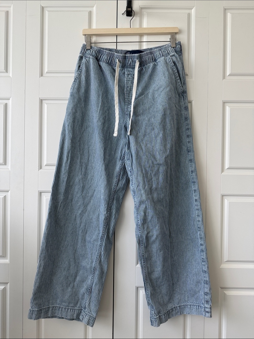 GAP 100% Cotton High Rise Wide Leg Pinstriped Pants - Size M